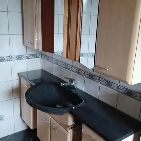 Haus Am Berg Appartement *